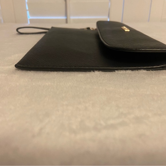 Elim & Paul Wristlet in Black with Magnetic Front Closure EUC - Picture 3 of 7